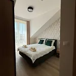 度假村 At Royal Krakow Golf